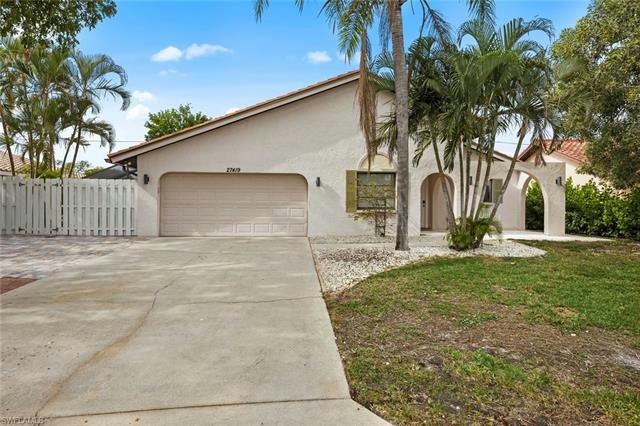 27419 PELICAN RIDGE CIR, BONITA SPRINGS, FL 34135 Single Family Residence For Sale  MLS# 223091482