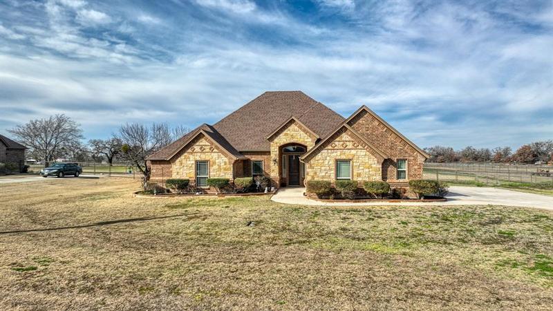 113 Arbor Ter, Brock, TX 76087 for Sale