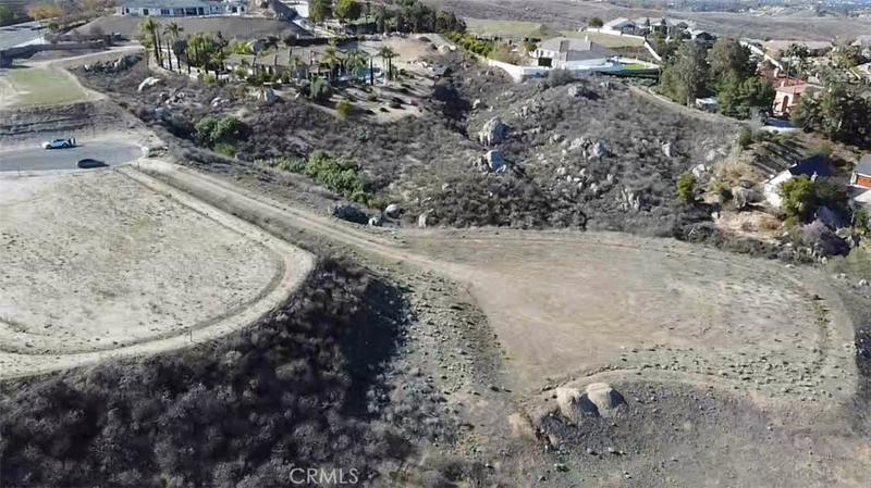 7282 Magnon Court, Riverside, CA 92506 for Sale