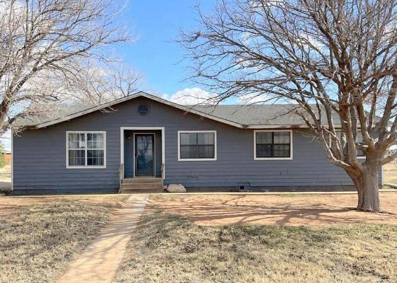 196 County Rd 107-I, Seminole, TX 79360 for Sale