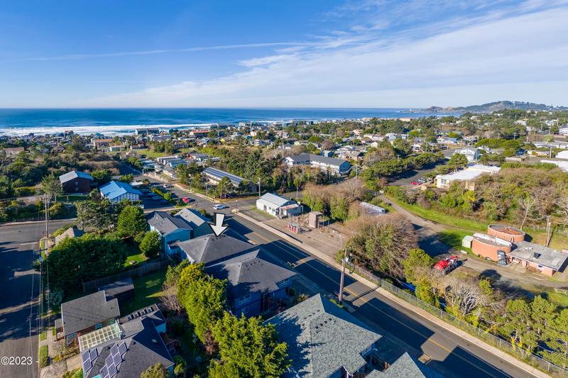 231 NW 3rd Street 3, Newport OR 97365 for Sale