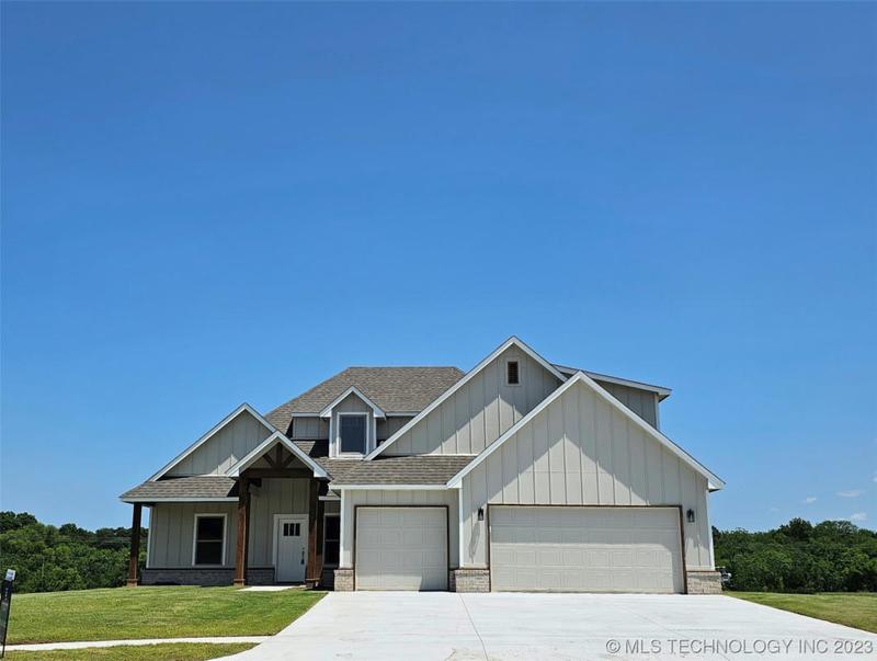 19081 E ORCHARD CIR, Catoosa, OK 74015 Single Family Residence For Sale  MLS# 2339229