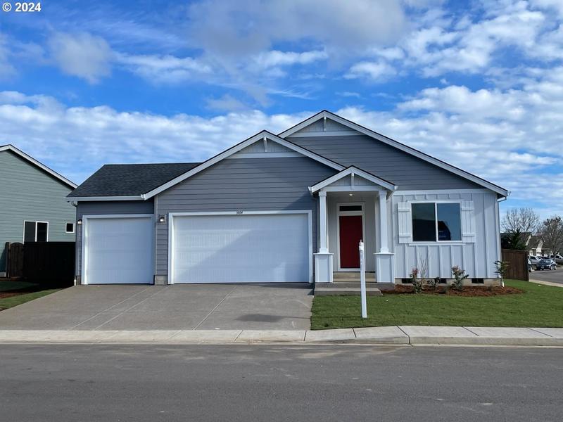 1404 Darlington, Junction City OR 97448 for Sale