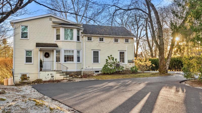Lee, Berkshire County, MA House for sale Property ID: 418571504