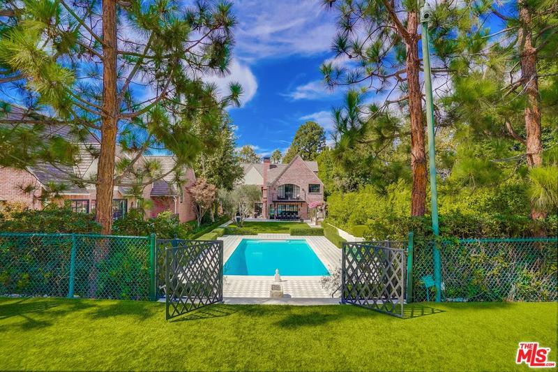 356 South Hudson Avenue, Los Angeles, CA 90020 for Sale