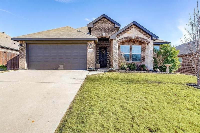 2509 Weatherford Heights Dr, Weatherford, TX 76087 for Sale