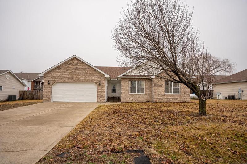 1275 Britney Dr, Lebanon, MO 65536 - MLS 24005114 for Sale