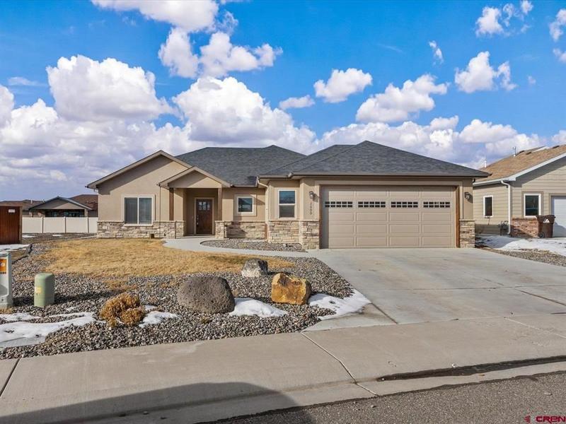 2600 Virginia Ln, Montrose, CO 81401  MLS# 810410 for Sale