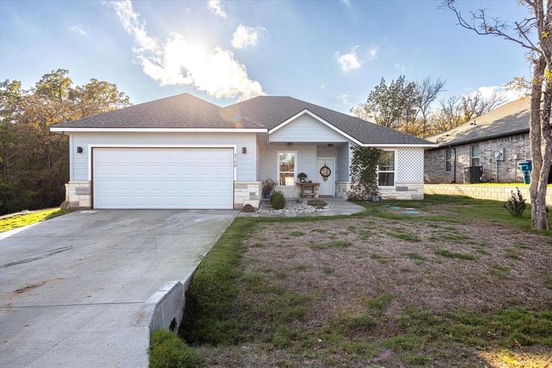 4708 Pecos, Granbury, TX 76048 for Sale
