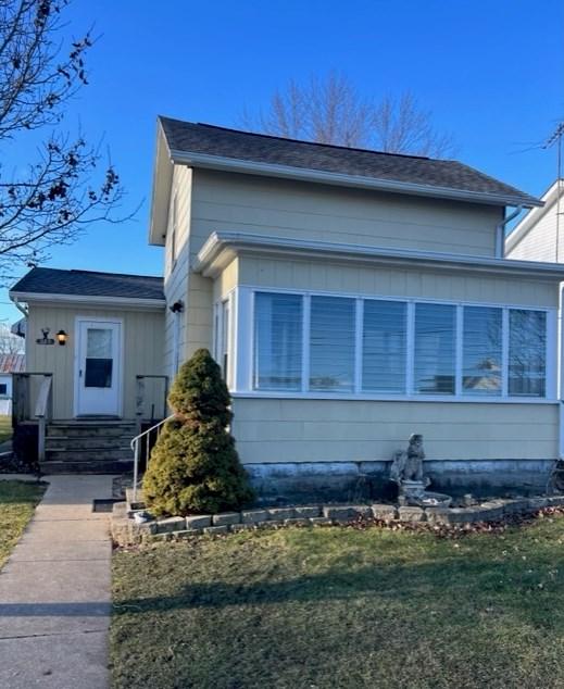 311 W Henry St, Odell, IL 60460 - MLS 11976913 for Sale