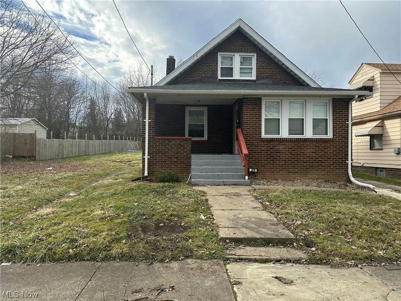32 N JACKSON ST, Youngstown, OH 44506 Single Family Residence For Sale  MLS# 5016480