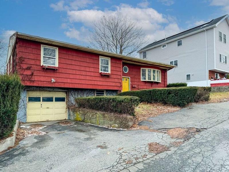 85 Thurlow Ave, Revere, MA 02151  623190802 for Sale