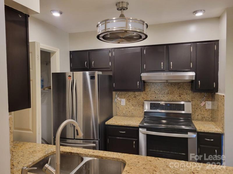 11034 Harrowfield Rd, Charlotte, NC 28226 - MLS 4107426 for Rent