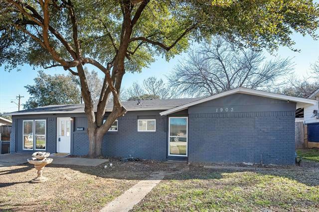 1903 ALAN A DALE RD, Arlington, TX 76013 Single Family Residence For Sale  MLS# 20524584