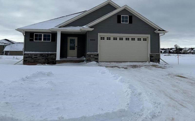 W6555 E Steamboat Ln, Appleton, WI 54915 - MLS 50286588 for Sale