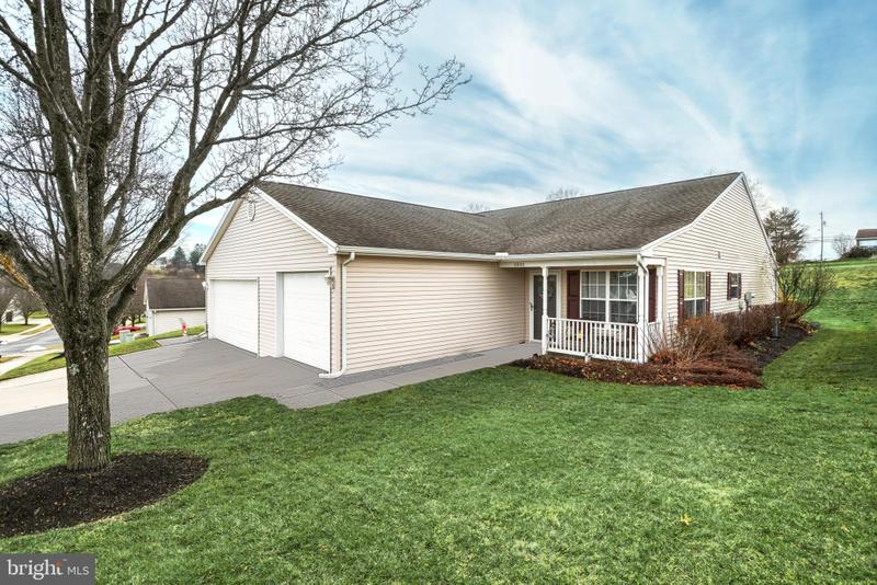 6800 Seneca Ridge Drive, York, PA 17403 for Sale