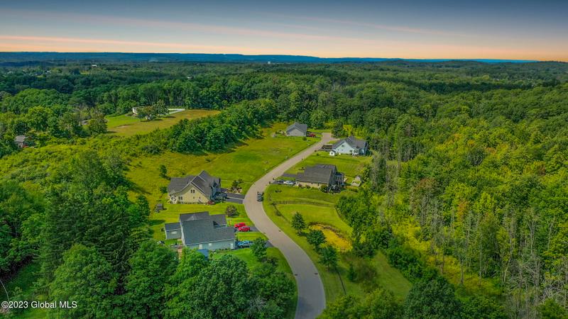 16 Quail Run, Voorheesville, NY 12186 for Sale