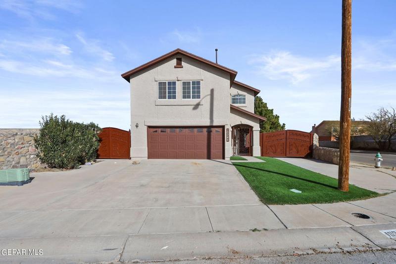 10345 Valle Fertill Drive, Socorro, TX 79927 for Sale