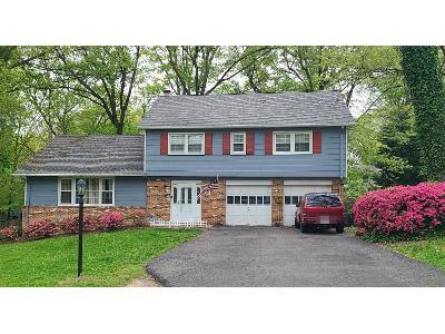 Lynwood Dr for Sale