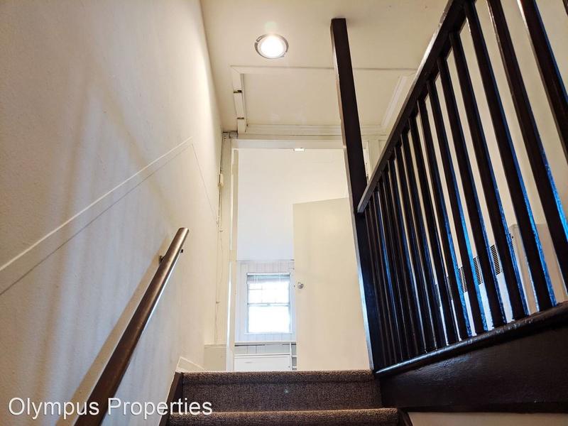127 S Clark St for Sale