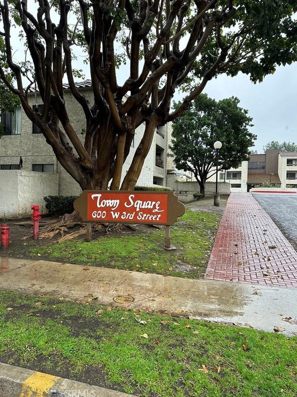 600 W 3rd St #B114, Santa Ana, CA 92701 - MLS PW24013152 for Sale