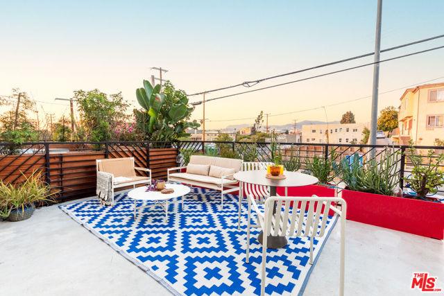 654 N Virgil 307, Los Angeles CA 90004 for Sale