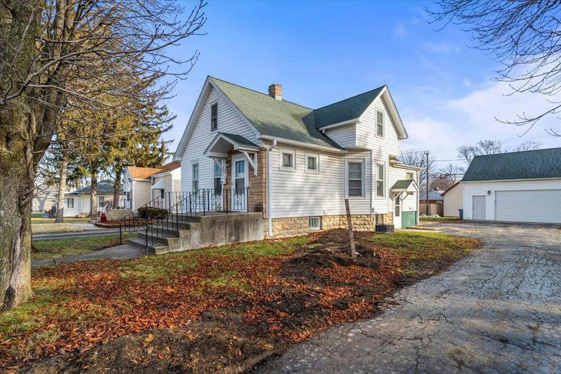 1206 CLEMENT ST, Joliet, IL 60435 Single Family Residence For Sale  MLS# 11972193