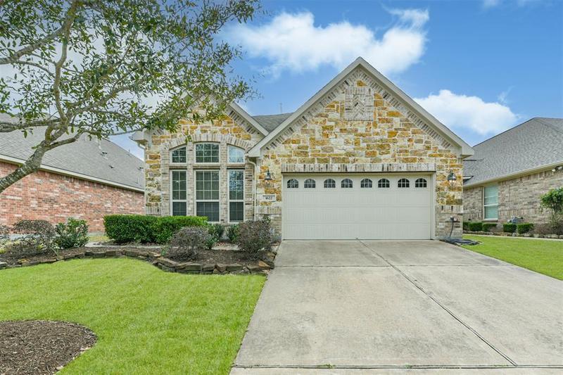 1622 S Primavera Dr, Pearland, TX 77581 for Sale
