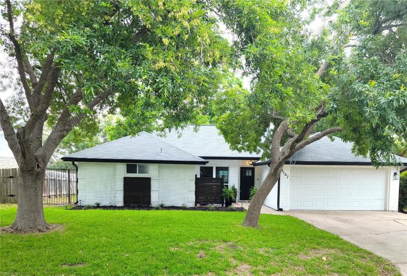 3107 Crystal Circle, Taylor, TX 76574 for Sale