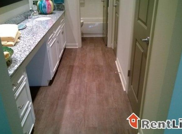 1307 Wilcrest Dr - Houston, TX 77042 - Home For Rent