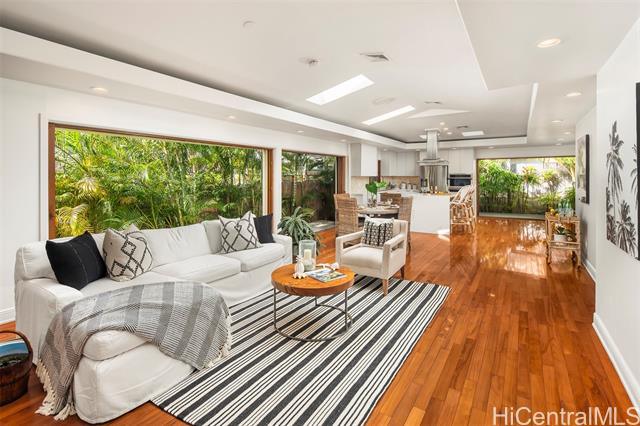 660 Apuwai Place, Honolulu HI 96816 for Sale