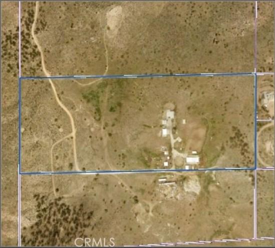 2215 Moonshadow Ranch Rd, Palmdale, CA 93550 - MLS SR24016379 for Sale