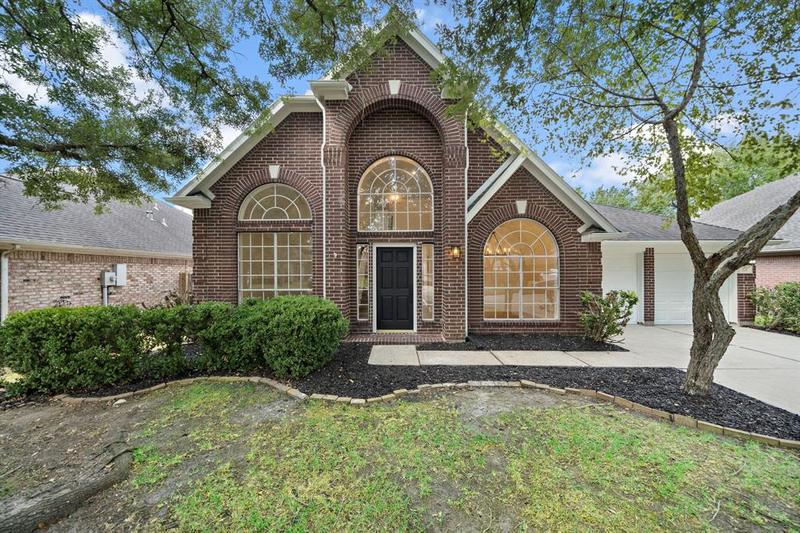 315 Vantage Pointe Circle, League City, TX 77573 for Sale
