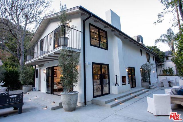 1526 Roscomare, Los Angeles CA 90077 for Sale
