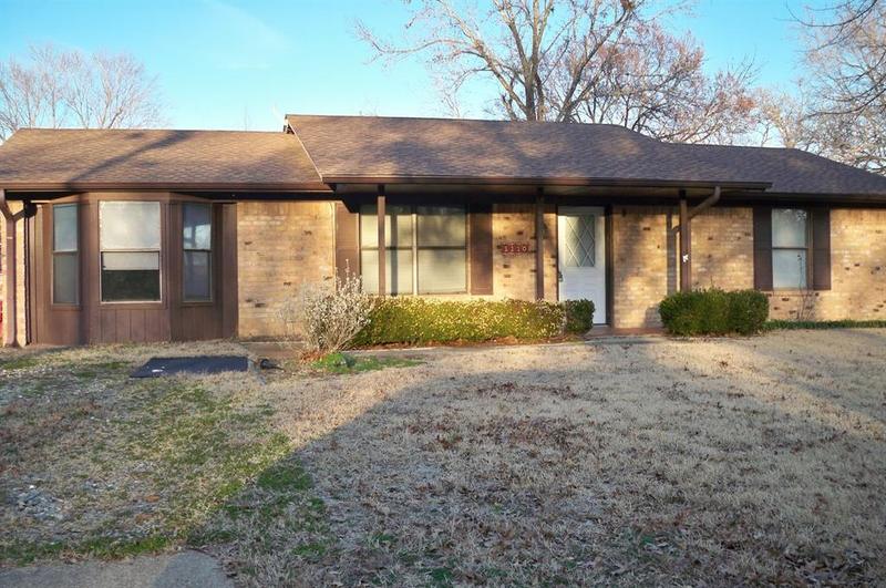 1110 Curry Ln, Canton, TX 75103 for Sale
