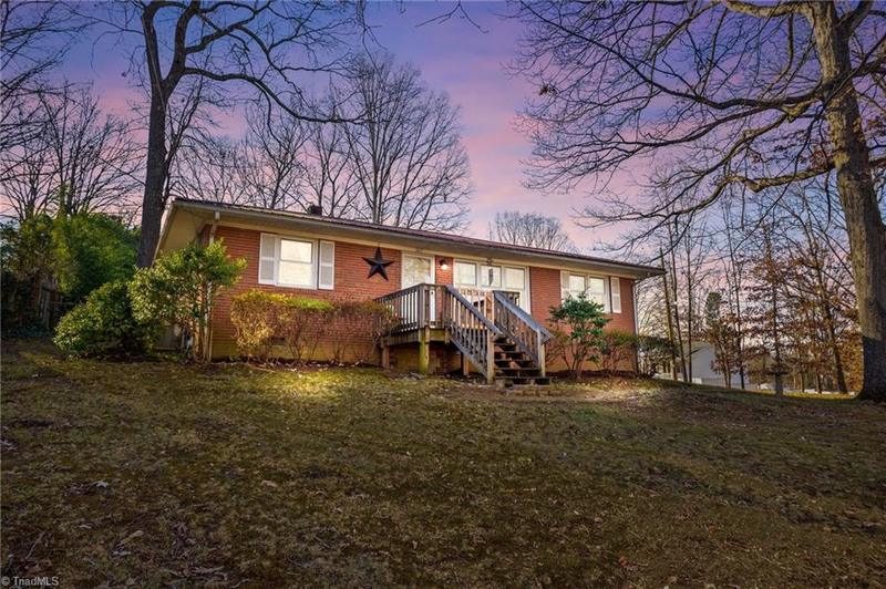 307 North Carolina Avenue, Lexington, NC 27292 for Sale