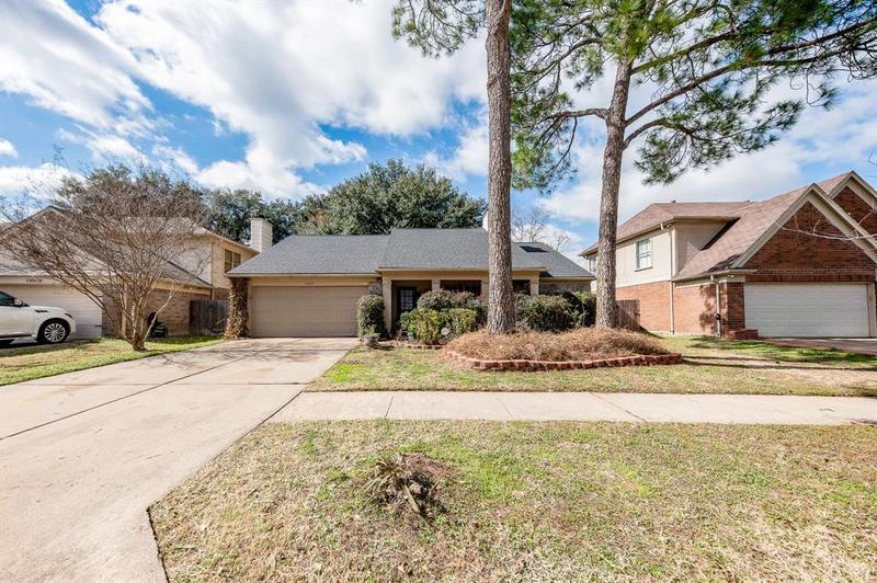 10023 Cabin Creek Dr, Houston, TX 77064 for Sale