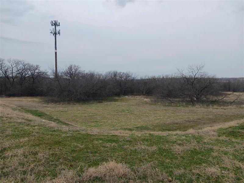8050 Brentwood Stair Rd, Fort Worth, TX 76120 for Sale