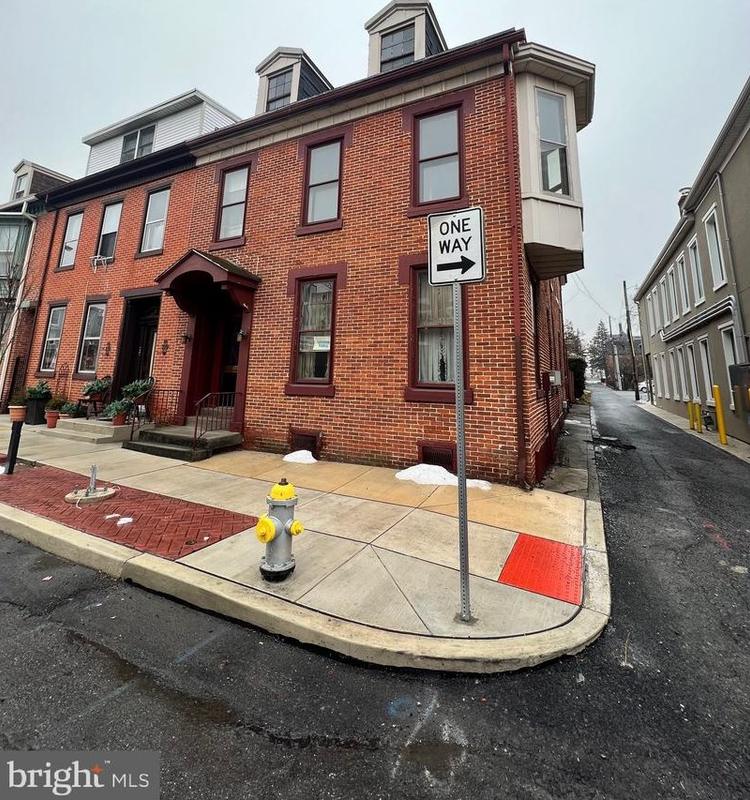 520 Cumberland St, Lebanon, PA 17042 - MLS PALN2013170 for Sale