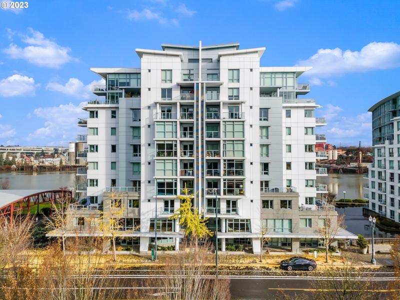 1310 NW NAITO PKWY 103A, Portland OR 97209 for Sale