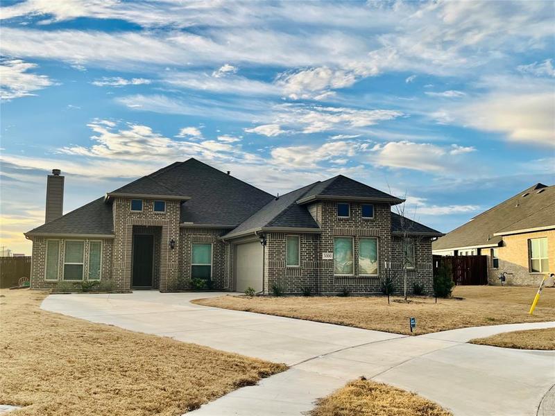 3000 Golden Sunset Ct, Mesquite, TX 75181 for Sale