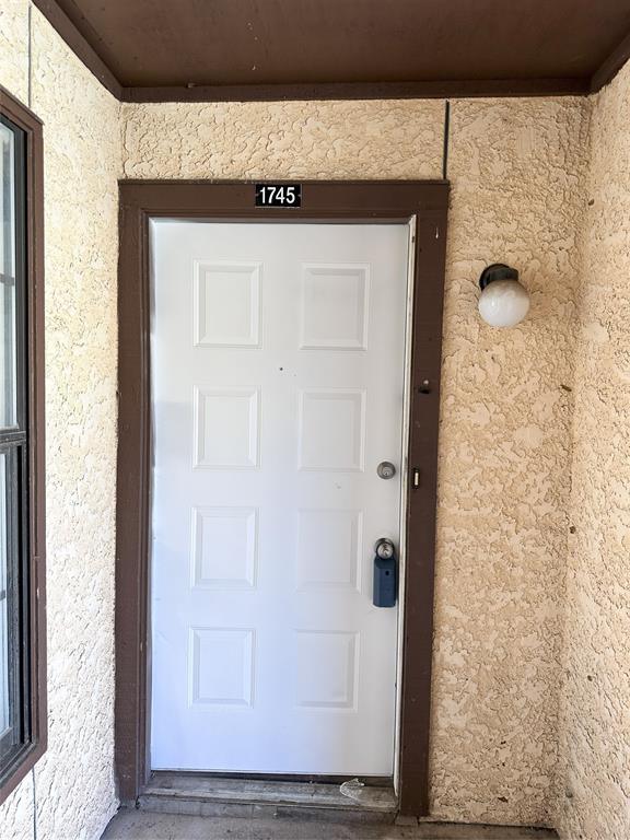 1745 Crest Grove Dr, Arlington, TX 76012 for Sale