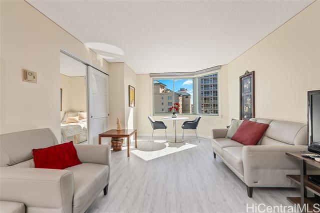 1314 Kalakaua Avenue 1407, Honolulu HI 96826 for Sale
