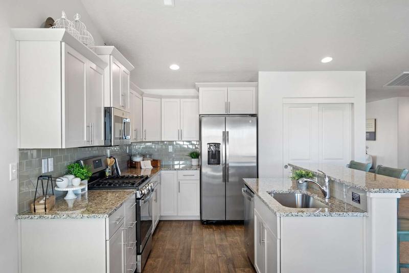 2480 NW Upas Way, Redmond, OR 97756  623997008 for Sale