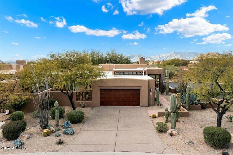 8502 E CAVE CREEK RD UNIT 40, Carefree, AZ 85377 Townhouse For Sale  MLS# 6661629 for Rent