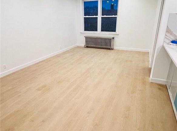 86-38 Grand Ave #3 - Queens, NY 11373 - Home For Rent