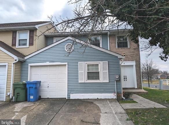 10 Windsor Mews - Cherry Hill, NJ 08002 - Home For Rent