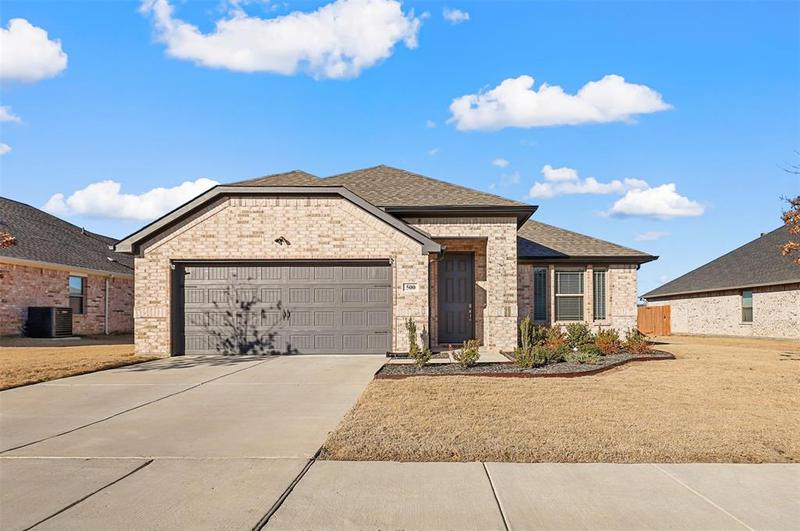 500 Paloma St, Weatherford, TX 76087 for Sale