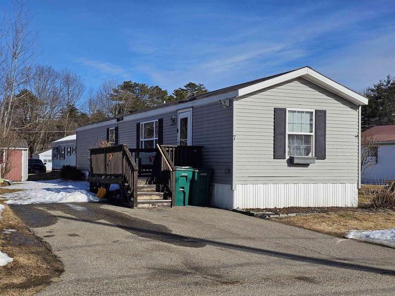 7 Kenwater Avenue, Rochester, NH 03876  624547227 for Sale