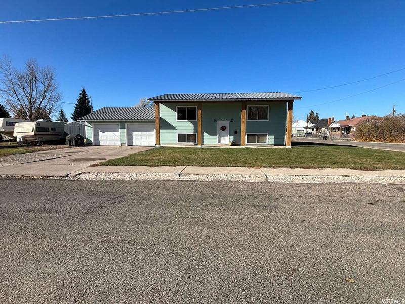 209 S 9TH ST, Montpelier, ID 83254  622240315 for Sale